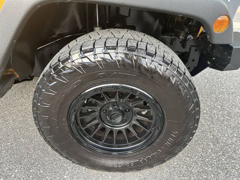 Used 2014 Jeep Wrangler Unlimited Sport w/ Quick Order Package 24S AWD/4WD image 13
