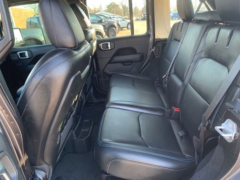 Used 2022 Jeep Wrangler Unlimited Rubicon 4xe w/ Dual Top Group image 25