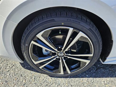 Used 2023 Nissan Sentra SR image 19