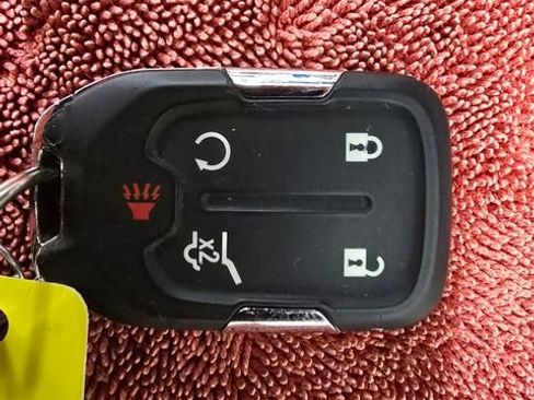 Used 2022 GMC Terrain AT4 w/ LPO, Floor Liner Package image 38