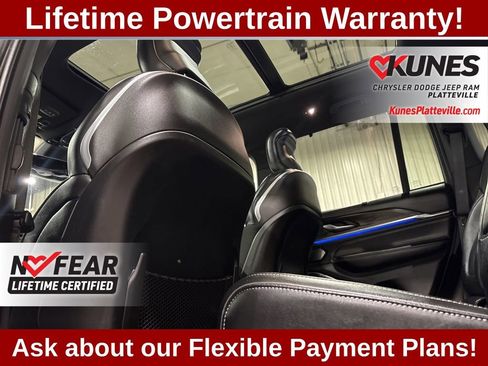 Used 2023 Jeep Grand Cherokee Overland w/ Luxury Tech Group IV image 17