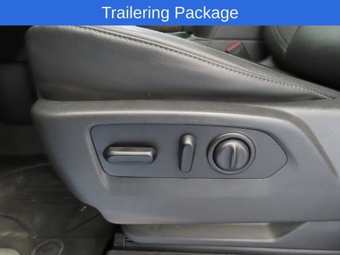 Used 2021 Chevrolet Silverado 1500 RST w/ Redline Edition AWD/4WD image 12