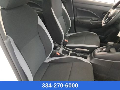 Used 2025 Nissan Versa S w/ Trunk Package image 16