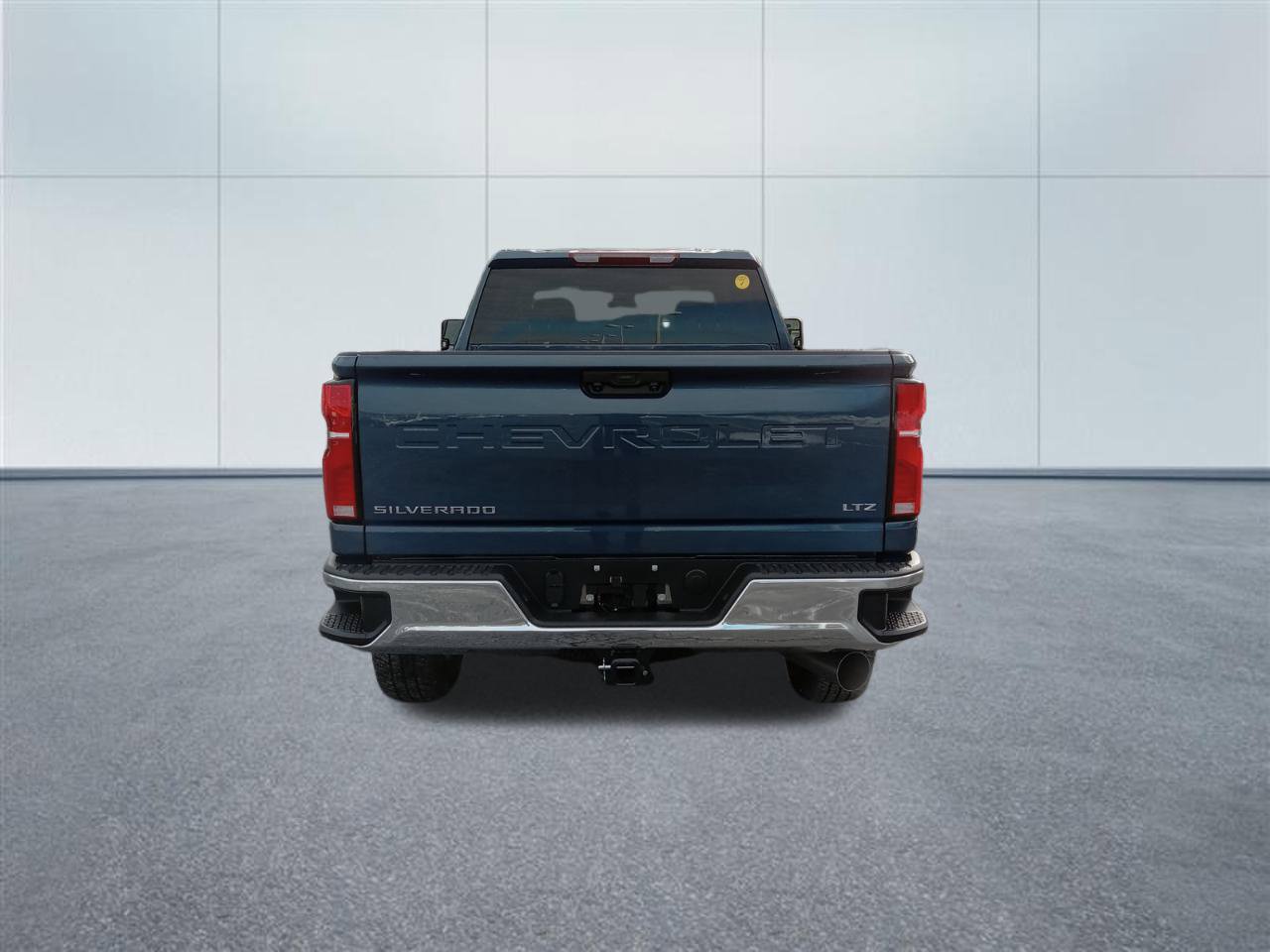 Used 2026 Chevrolet Silverado 2500 LTZ AWD/4WD image 4