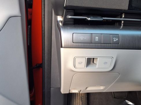 Used 2024 Hyundai Kona Limited image 16