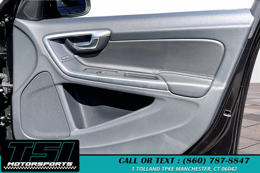 Used 2017 Volvo S60 T5 Dynamic AWD/4WD image 23
