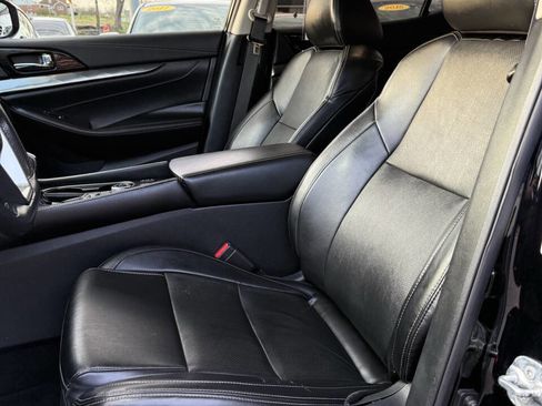 Used 2021 Nissan Maxima 3.5 SV w/ Floor Mat Group image 10