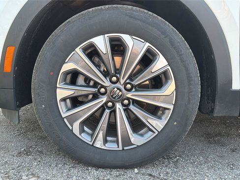 Used 2024 Buick Envision Preferred AWD/4WD image 24