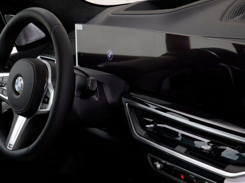 New 2026 BMW X7 xDrive40i w/ M Sport Package AWD/4WD image 20