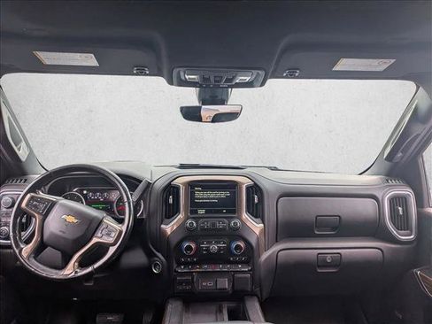 Used 2020 Chevrolet Silverado 3500 High Country image 17