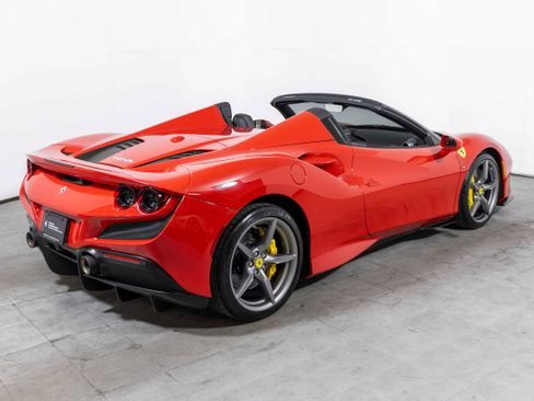 Certified 2023 Ferrari F8 Tributo image 8