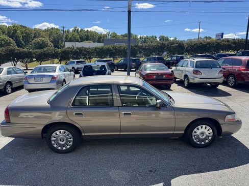 Used 2004 Mercury Grand Marquis GS image 5