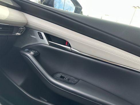 Used 2024 MAZDA MAZDA3 2.5 Turbo Sedan w/Premium Plus image 35