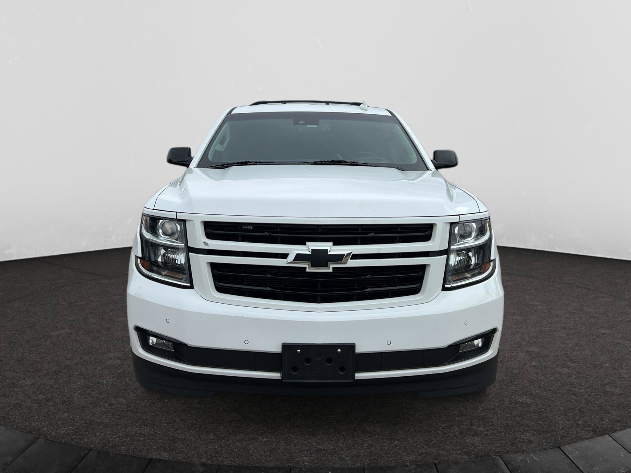 Used 2018 Chevrolet Tahoe Premier AWD/4WD image 3