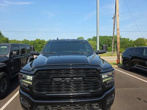 Used 2022 RAM 3500 Limited w/ Night Edition AWD/4WD image 2
