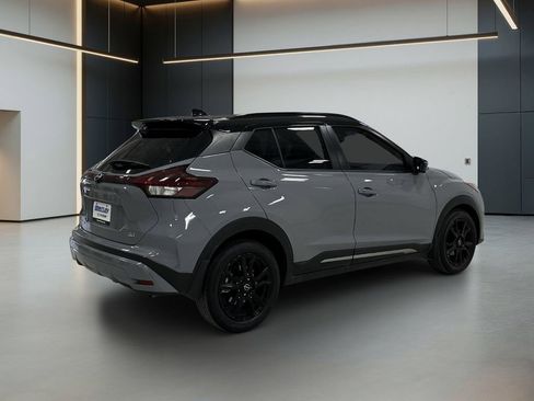 Used 2024 Nissan Kicks SR w/ SR Premium Package FWD image 5