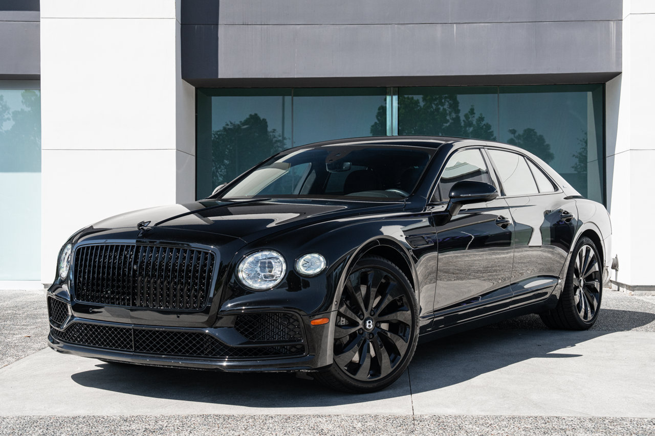 Used 2024 Bentley Flying Spur V8 AWD/4WD image 11