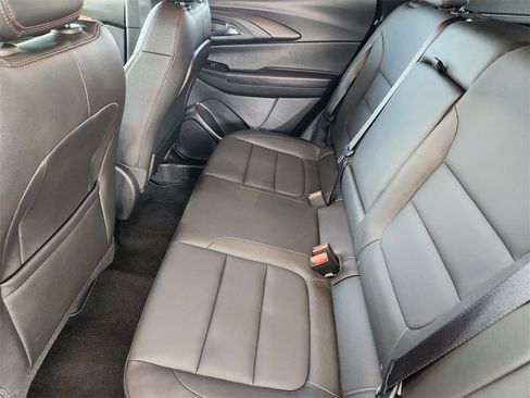 Certified 2025 Chevrolet TrailBlazer RS w/ Driver Confidence Package image 28