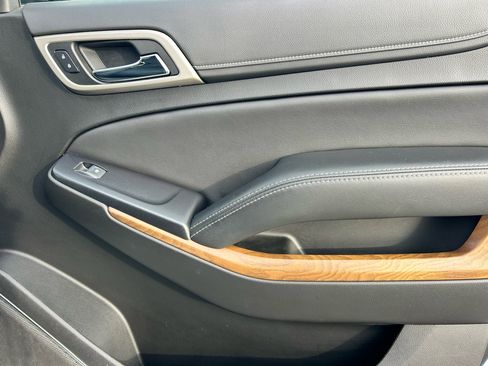 Used 2019 GMC Yukon XL Denali image 11