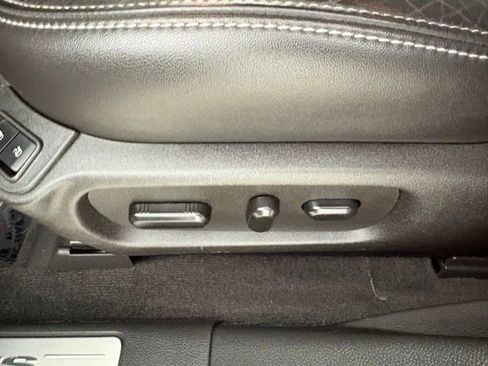 Used 2018 Ford Taurus Limited image 23