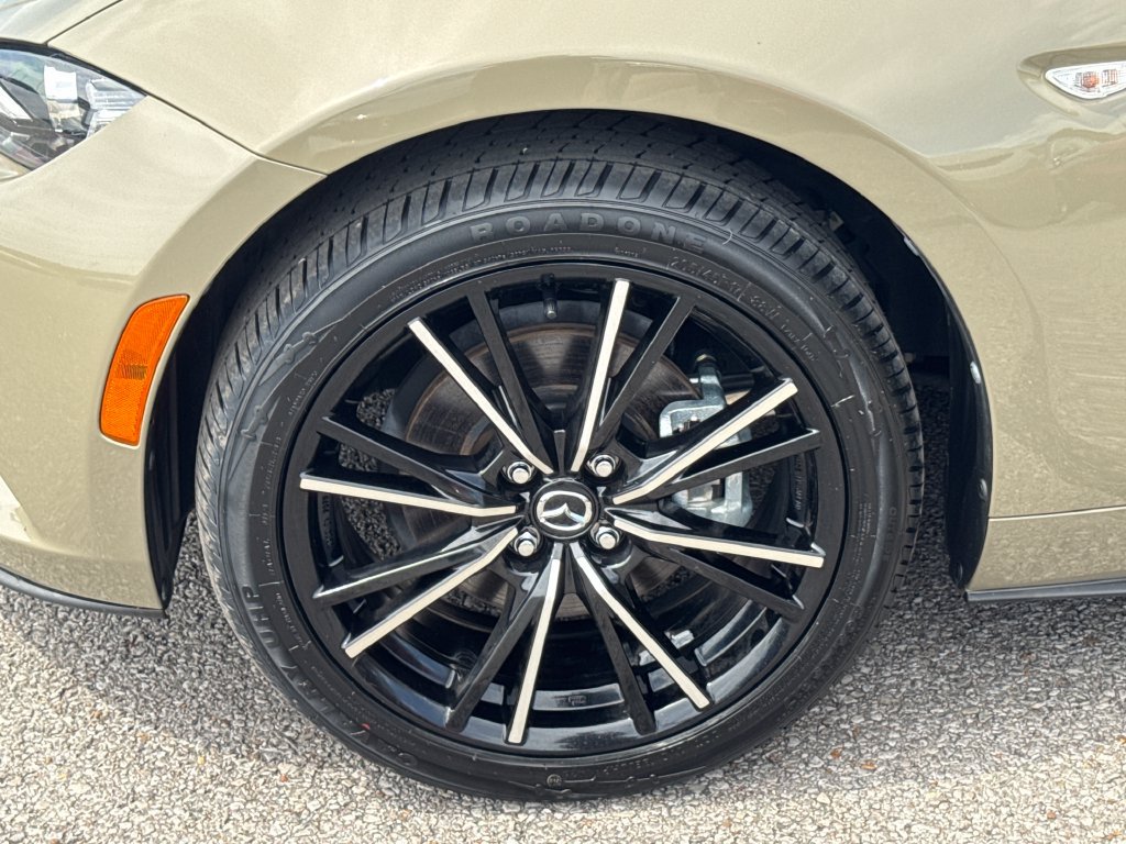 Used 2024 MAZDA MX-5 Miata Grand Touring w/ Weather Package RWD image 25