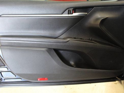 Used 2022 Toyota Camry SE image 17