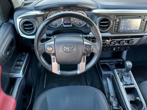 Used 2019 Toyota Tacoma SR5 image 16