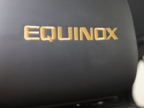 Used 2021 Chevrolet Equinox Premier AWD/4WD image 13