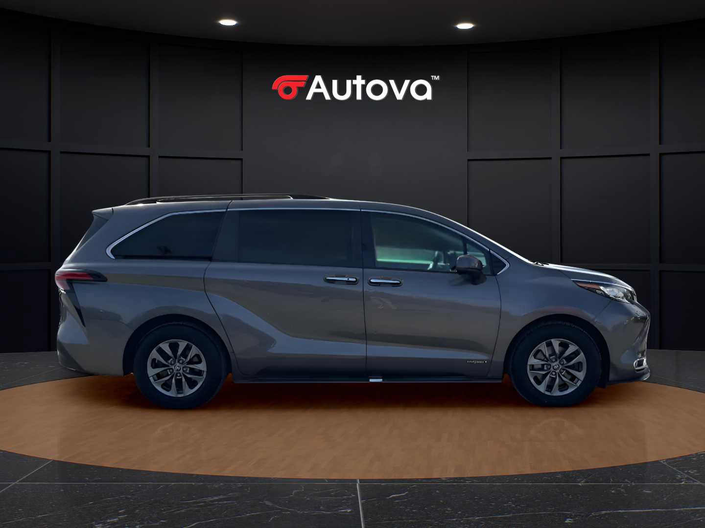 Used 2021 Toyota Sienna XLE AWD/4WD image 6
