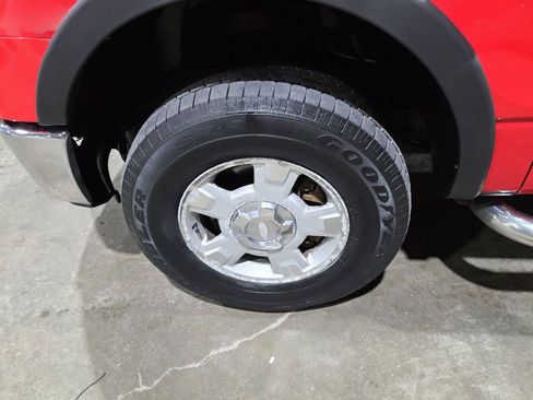 Used 2013 Ford F150 XLT w/ Mid Equipment Group AWD/4WD image 22