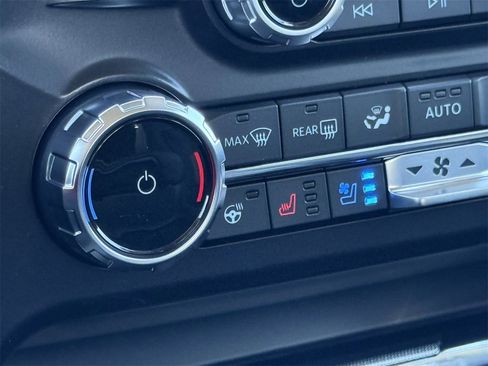 New 2026 Ford F350 Lariat w/ Black Appearance Package image 40