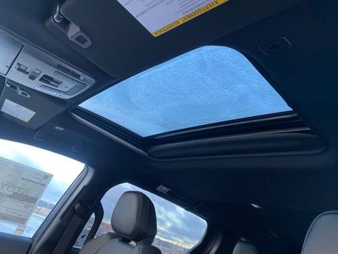 New 2026 Toyota Sienna Limited image 17