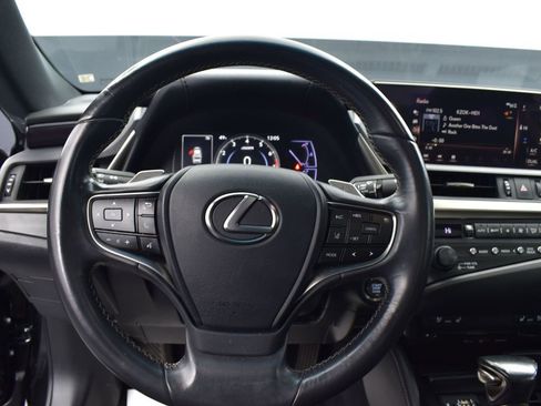 Used 2019 Lexus ES 350 w/ Premium Package image 15