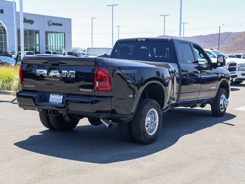 New 2026 RAM 3500 Big Horn AWD/4WD image 4