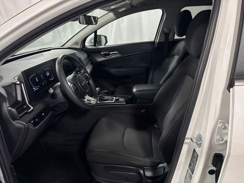 Certified 2023 Kia Sportage LX AWD/4WD image 3