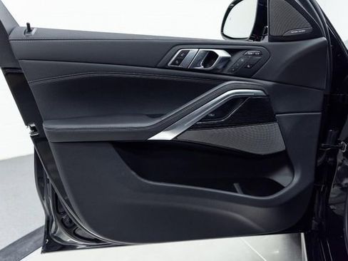 New 2026 BMW X6 xDrive40i image 15