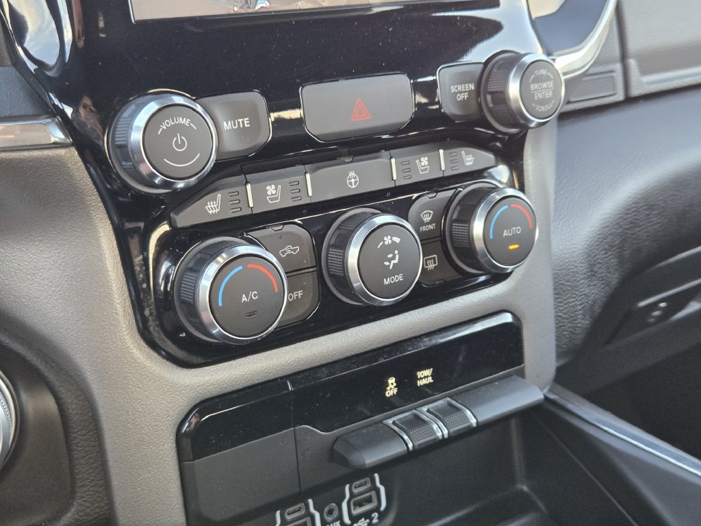 Used 2024 RAM 1500 Laramie AWD/4WD image 20