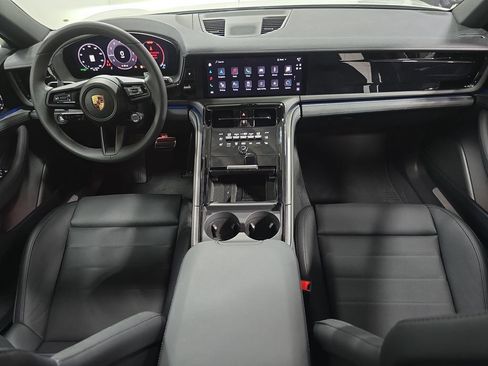 Certified 2025 Porsche Panamera RWD image 13