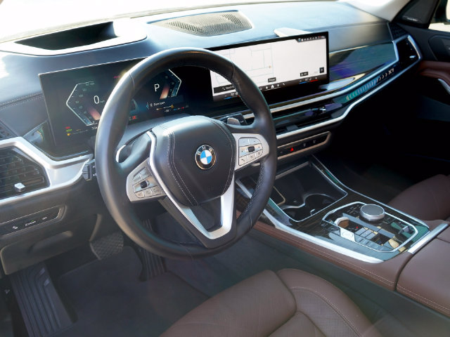 Used 2024 BMW X7 xDrive40i AWD/4WD image 34