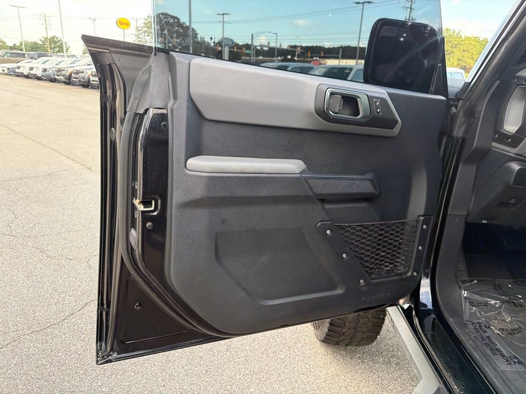 Used 2022 Ford Bronco 4-Door AWD/4WD image 14