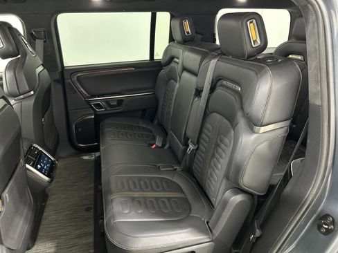 Used 2023 Rivian R1S Adventure image 17