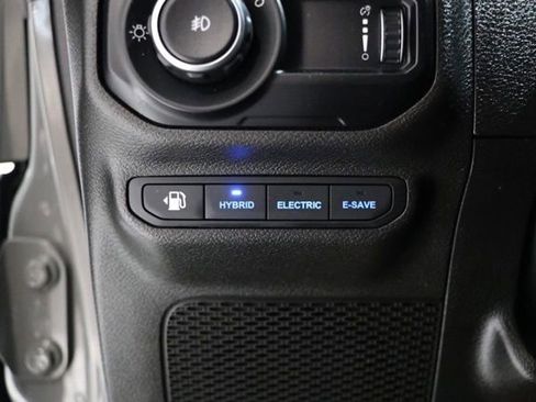 Used 2023 Jeep Wrangler Unlimited Sahara w/ Cold Weather Group AWD/4WD image 18