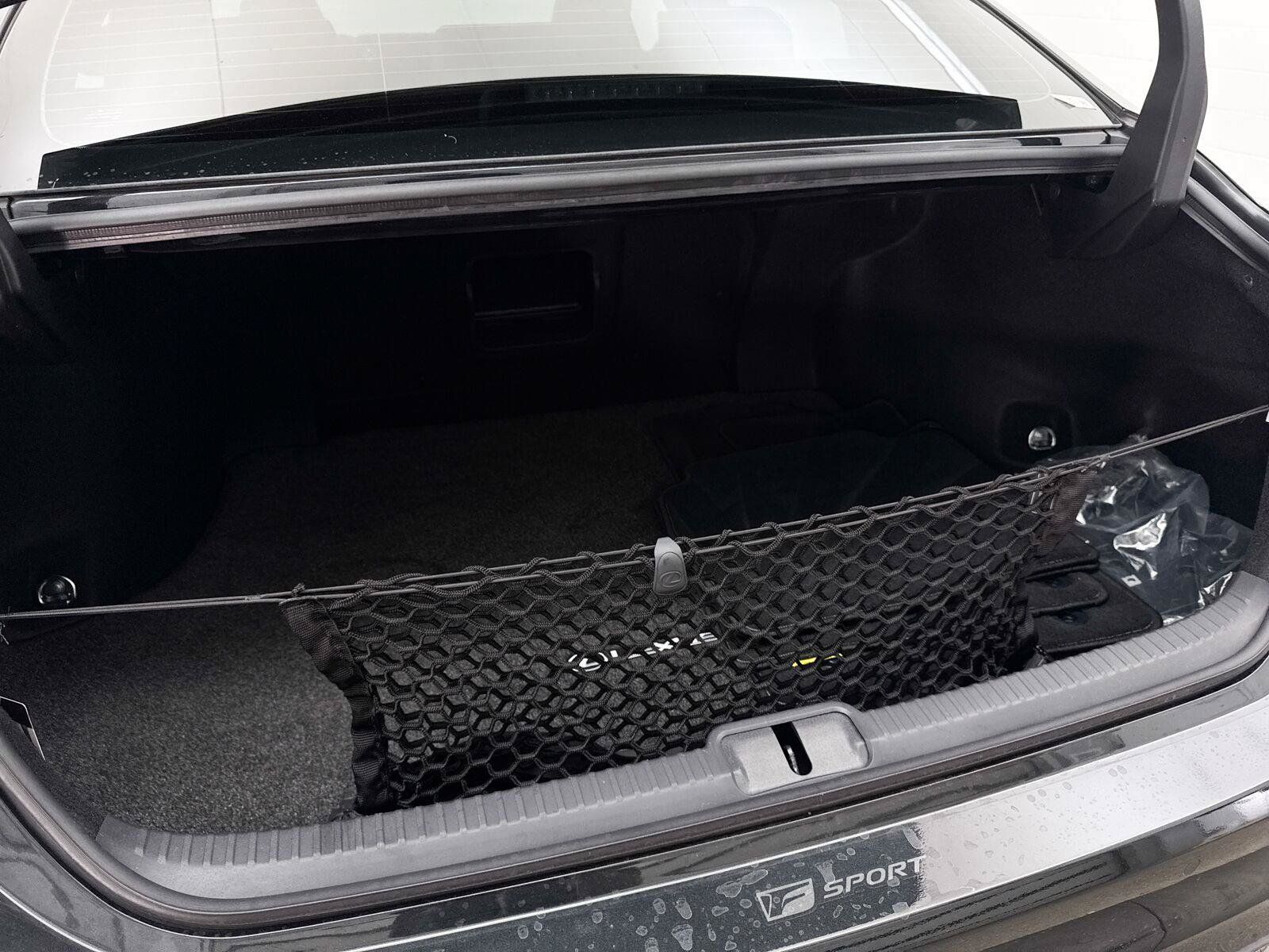 Used 2024 Lexus ES 300h F Sport w/ Accessory Package (Z1) FWD image 33