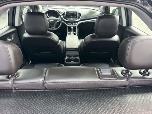 Used 2017 Chevrolet Volt LT w/ Comfort Package image 6