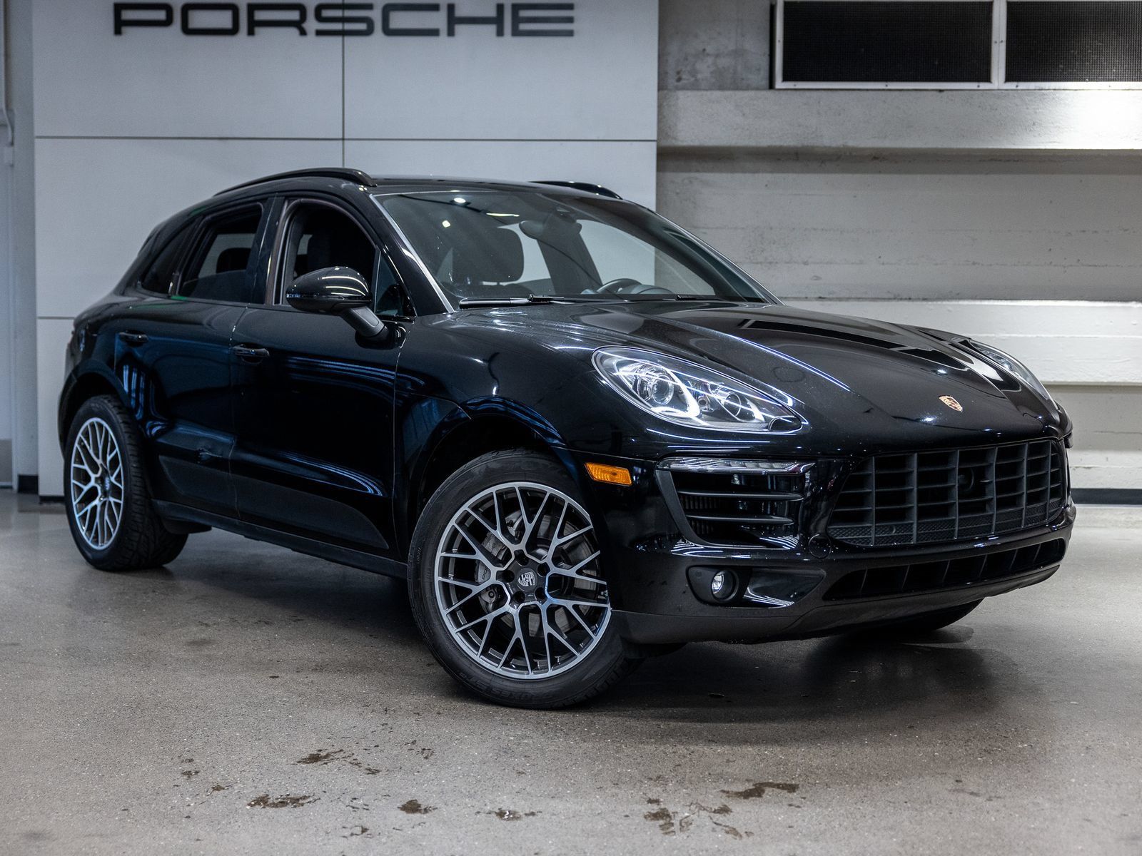 Used 2017 Porsche Macan S AWD/4WD image 10