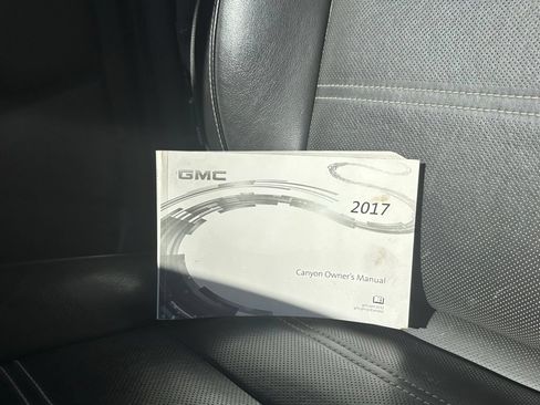 Used 2017 GMC Canyon Denali AWD/4WD image 44