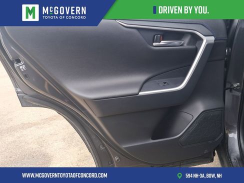 Used 2019 Toyota RAV4 XSE image 11