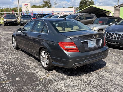 Used 2013 Mercedes-Benz C 250 Sedan image 6