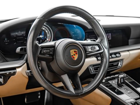 Used 2020 Porsche 911 Carrera RWD image 13