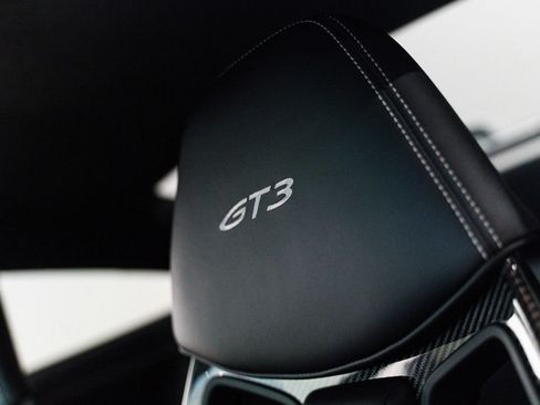 Used 2022 Porsche 911 GT3 RWD image 9